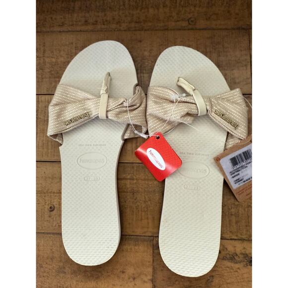 Havaianas Shoes Women's Size 7/8W Gold Bow Slip On Sandals 37/38 Brazil - Picture 1 of 5